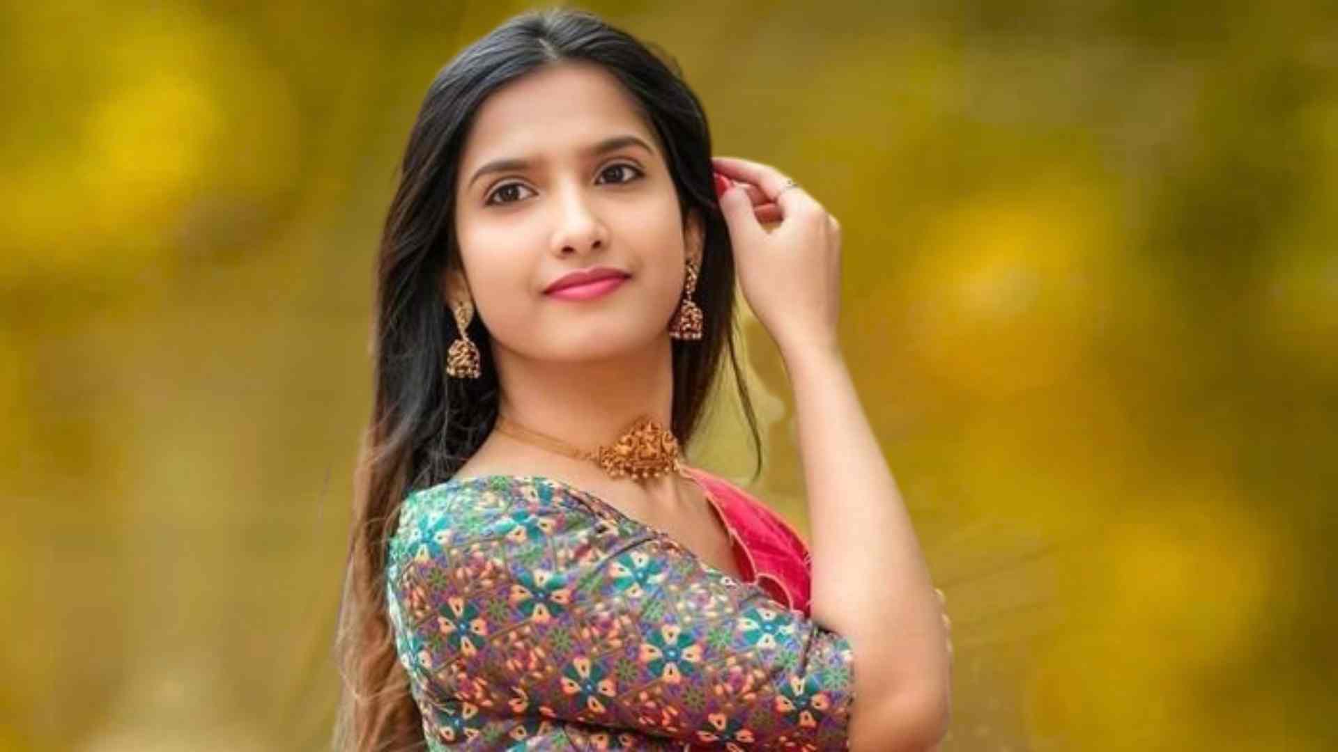 Tejaswini Prabhakar Gowda biography: तेजस्विनी प्रभाकर गौड़ा की जीवनी, वेब सीरीज़, धर्म, उम्र